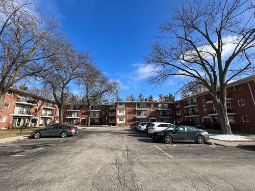 unit-204-10115 Old Orchard Ct, Skokie, IL, 60076-1071 | Card Image