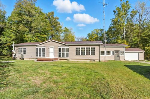 6517 S Meridian Rd, Pleasant Lake, IN, 46779-9541 | Card Image