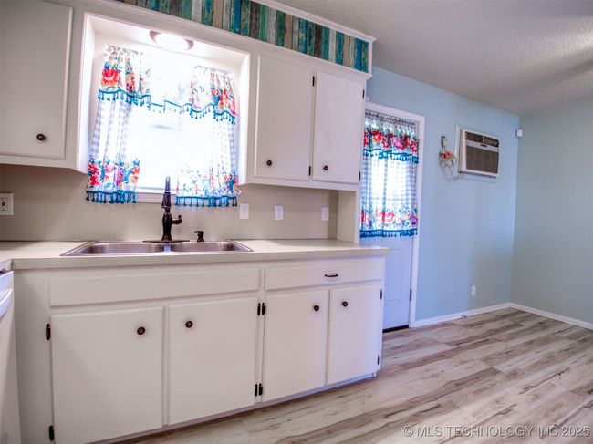 11294 E Redwood Ln, House other with 2 bedrooms, 1 bathrooms and null parking in Lane OK | Image 16
