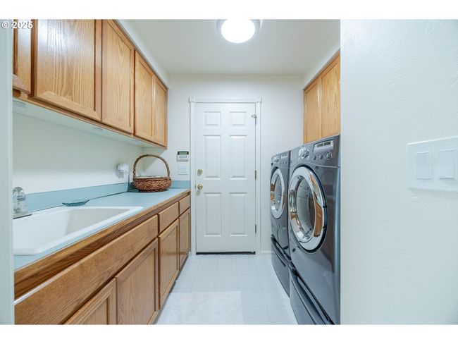 1705 River Pointe Loop, House other with 4 bedrooms, 2 bathrooms and 2 parking in Eugene OR | Image 19