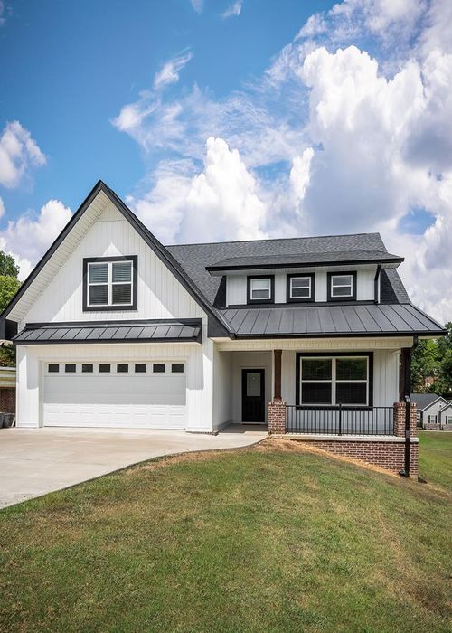 733 Jackson Ave, Carthage, TN, 37030-1335 | Card Image