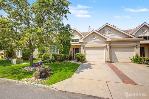 17 Umberland Pl, Monroe, NJ, 08831-2625 | Card Image