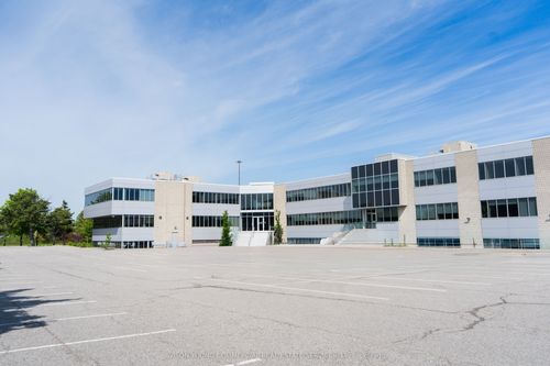 31-1 Sparks Ave, North York, ON, M2H2W1 | Card Image