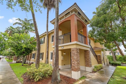 104-980 Ne 33rd Ter, Homestead, FL, 33033-5328 | Card Image