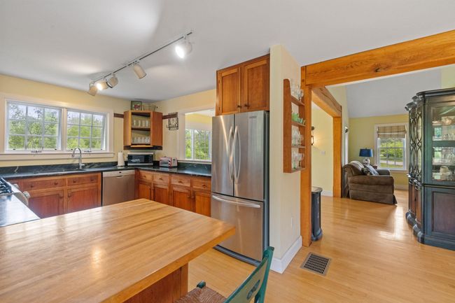 246 Windsor Rd, House other with 3 bedrooms, 3 bathrooms and null parking in Hillsborough NH | Image 18