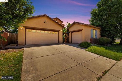 3338 La Cadena Way, Sacramento, CA, 95835-2410 | Card Image
