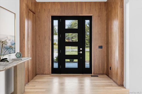 600 Glenn Road, Southold, NY, 11971 | Card Image