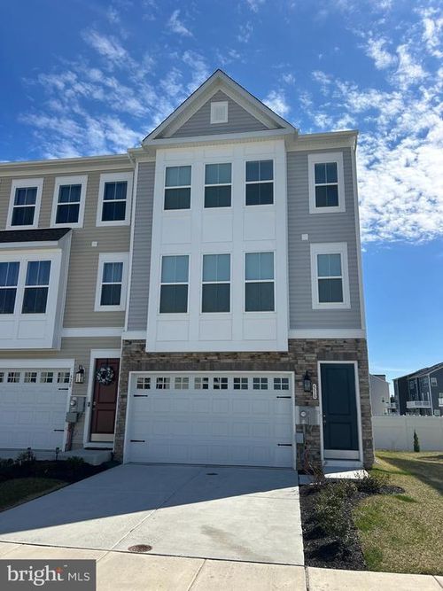 518 Rosemary Ct, MIDDLETOWN, DE, 19709-8031 | Card Image