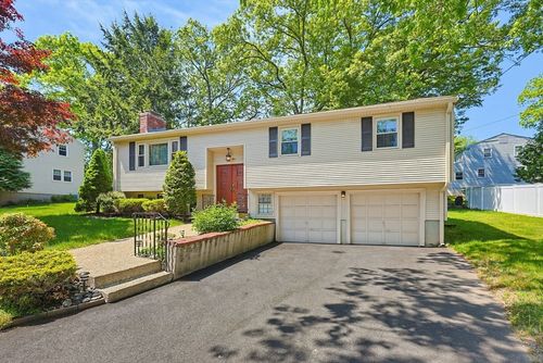 34 Muriel Ln, Milford, MA, 01757-1554 | Card Image