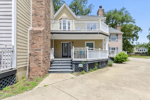 5-1318 Beach Blvd, Biloxi, MS, 39530-3527 | Card Image
