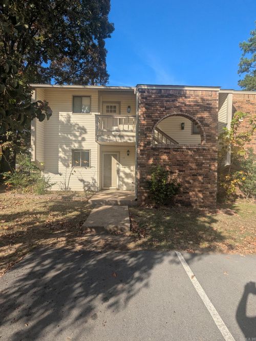 e-101 Pine Forest Dr, Maumelle, AR, 72113-6164 | Card Image