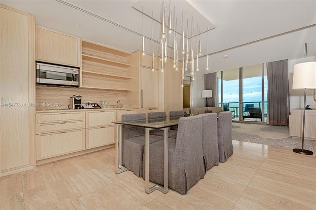 1001 - 9703 Collins Ave, Condo with 2 bedrooms, 2 bathrooms and null parking in Bal Harbour FL | Image 7