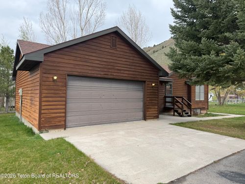217 Westview Dr, Afton, WY, 83110-9707 | Card Image