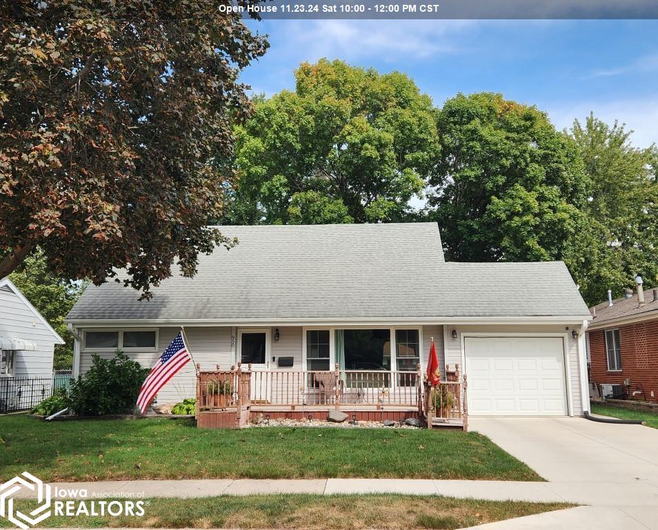 7th St, Mason City, IA 50401