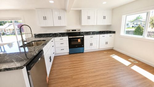 54 S Hale St, Grantsville, UT, 84029-9538 | Card Image