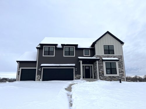 5825914 Autumn Run, Sussex, WI, 53089 | Card Image