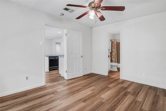 APT-203 - 4452 Chaha Rd, Condo with 2 bedrooms, 2 bathrooms and null parking in Garland TX | Image 16