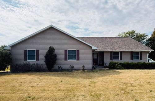 302 Mockingbird Ln, Le Roy, IL, 61752-9770 | Card Image