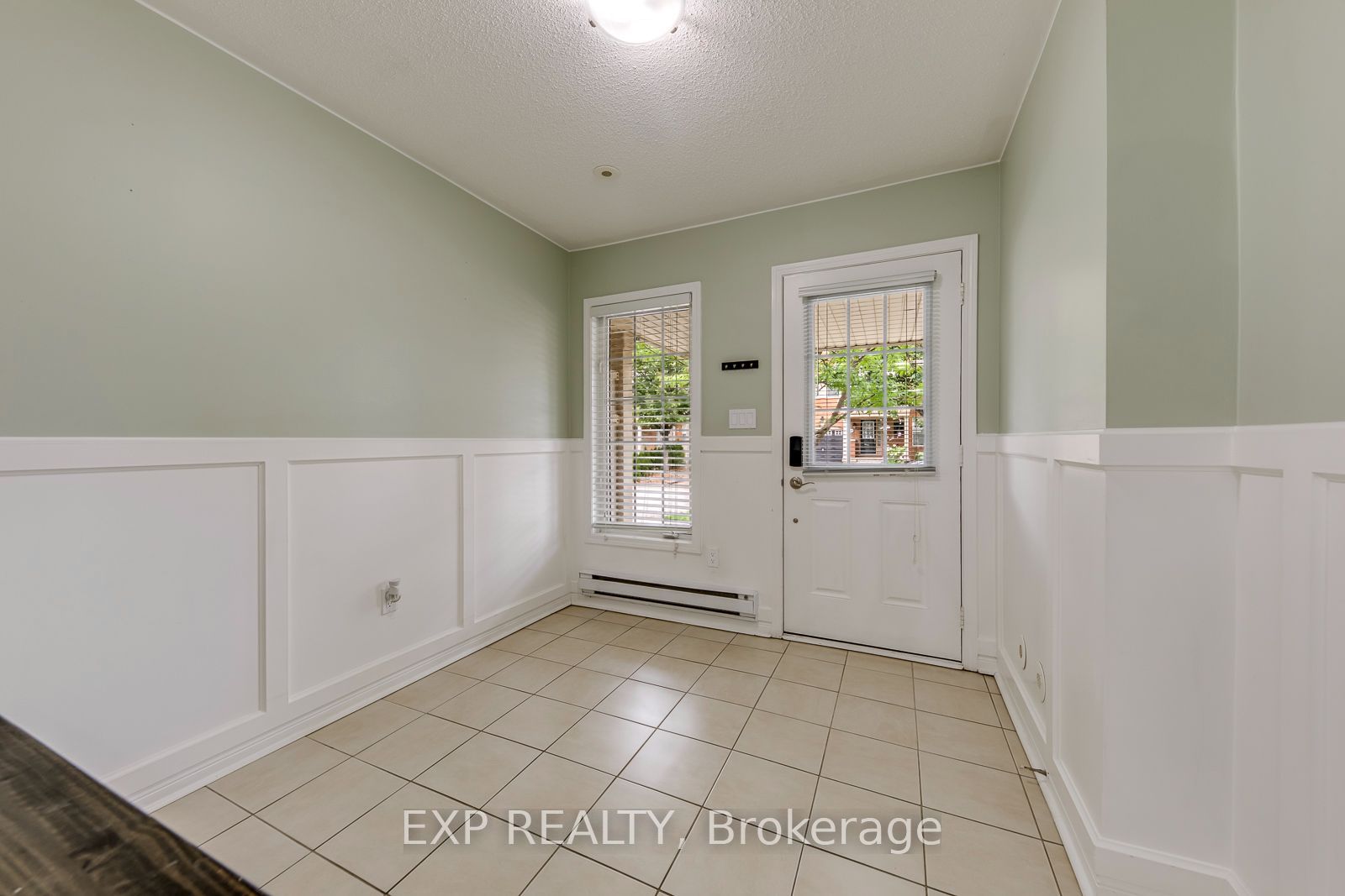 Residential Lease in Oakville 5