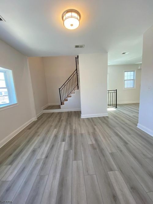 2-334 Bond St, Elizabethport, NJ, 07206-1909 | Card Image