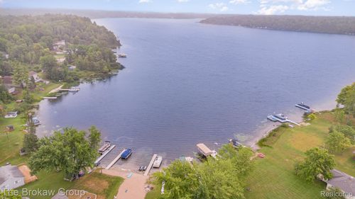 4448 Loon Lake Rd, Hale, MI, 48739-8915 | Card Image