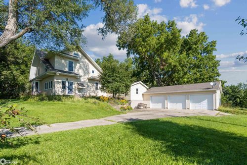 1105 295th St, State Center, IA, 50247-9667 | Card Image