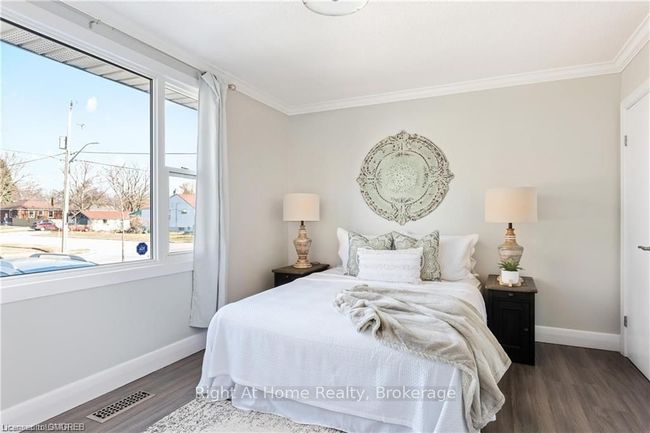 341 Vancouver St, House other with 4 bedrooms, 2 bathrooms and 5 parking in London ON | Image 9