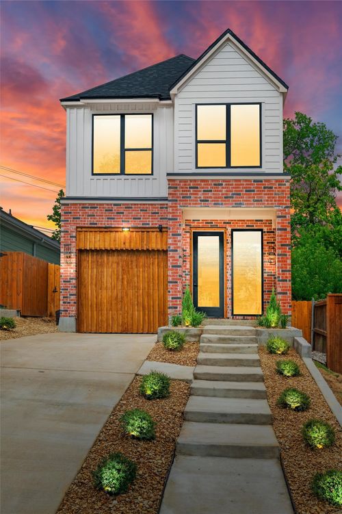 333 N Moore Street, Dallas, TX, 75203 | Card Image