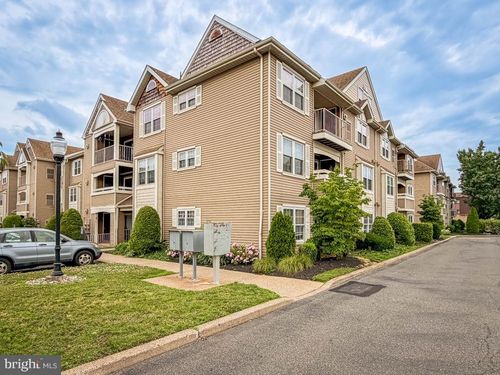 72105 Delaire Landing Rd, PHILADELPHIA, PA, 19114-5433 | Card Image