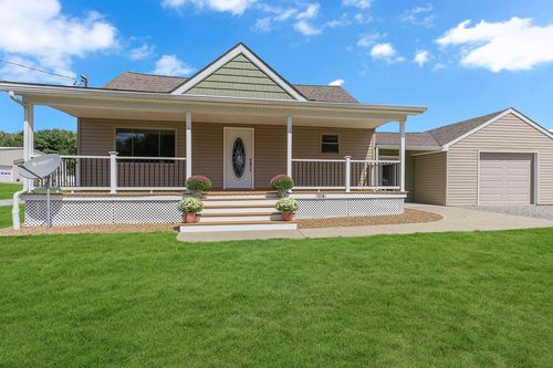 118 Eckles Dr, Industry, PA, 15052-1916 | Card Image