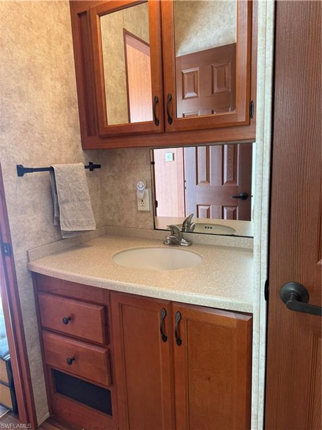 Bathroom with vanity | Image 11