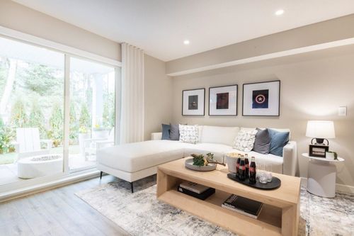 {{alt}} | Card Image