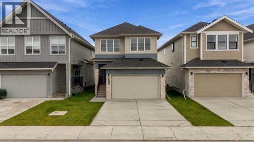 1489 S Point Gate Sw, House with 3 bedrooms, 3 bathrooms and 4 parking in Airdrie AB | Card Image