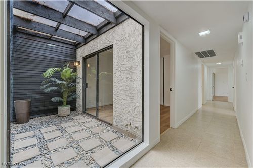 2695 San Lago Ct, Las Vegas, NV, 89121-3930 | Card Image