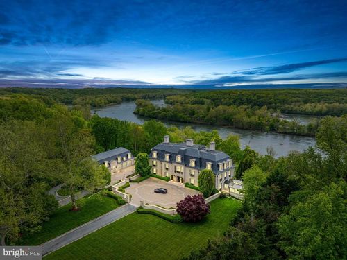 11900 River Rd, POTOMAC, MD, 20854-1244 | Card Image