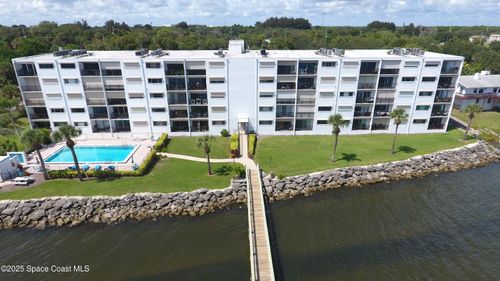 402-3901 Dixie Hwy Ne, PALM BAY, FL, 32905-3647 | Card Image