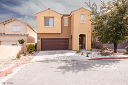 8253 Arden Landing Pl, Las Vegas, NV, 89117-2076 | Card Image
