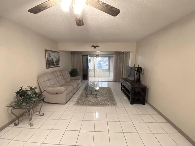 APT-104 - 1111 Lemon Tree Ter, Condo with 2 bedrooms, 2 bathrooms and null parking in Delray Beach FL | Image 4