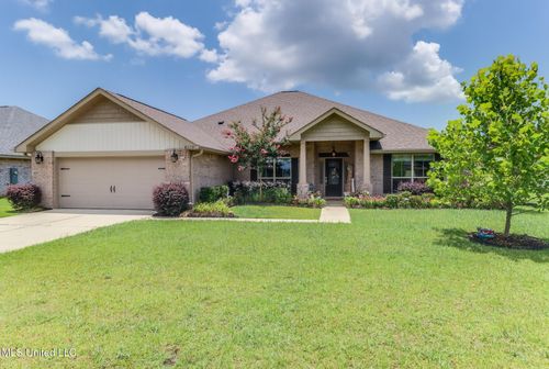 6225 Emerald Lake Dr, Biloxi, MS, 39532-4538 | Card Image