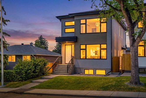 421 Hendon Dr Nw, Calgary, AB, T2K2A1 | Card Image