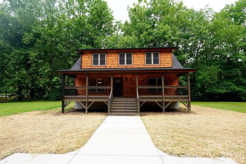 616 Twinbrook Ln, Maggie Valley, NC, 28751-0918 | Card Image