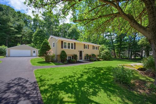 385 River Rd, Uxbridge, MA, 01569-2248 | Card Image
