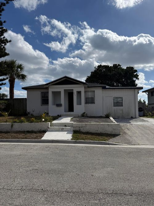 917 W 7th St, Riviera Beach, FL, 33404-7433 | Card Image