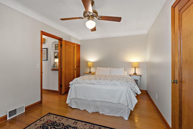 The primary bedroom. | Image 12