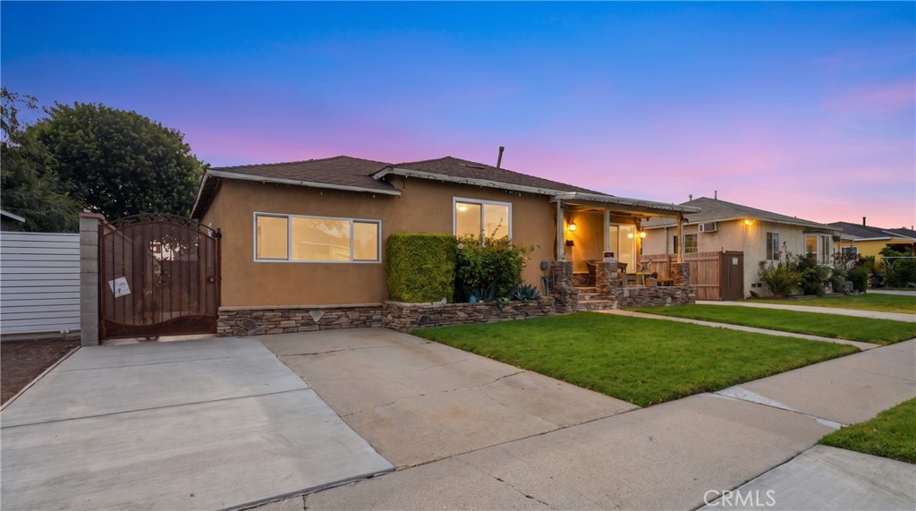 Residential in Compton 5