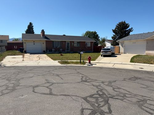 5046 W Moon Flower Cir, Salt Lake City, UT, 84118-6606 | Card Image