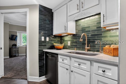 120-10 S Forest Beach Dr, Hilton Head Island, SC, 29928-7016 | Card Image