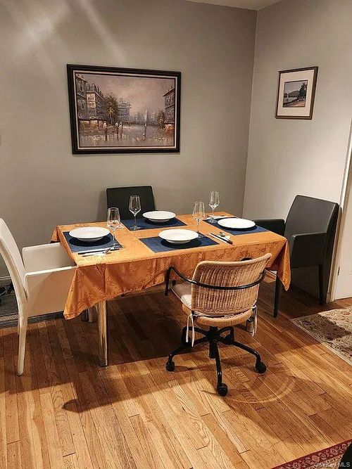 apt-330-139 83rd Ave, Briarwood, NY, 11435-1517 | Card Image