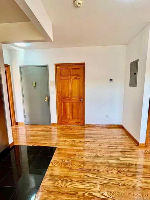 3d-7177 159th St, Fresh Meadows, NY, 11365-4573 | Card Image