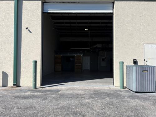 108-8235 Blaikie Ct, SARASOTA, FL, 34240-8323 | Card Image